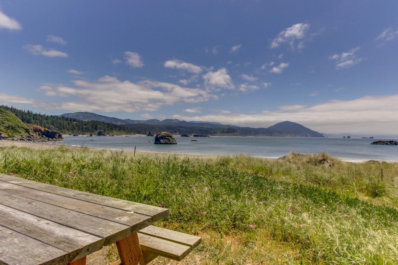 Villa Whimsy By The Sea à Port Orford Extérieur photo